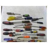 Lot of Assorted Screwdrivers