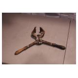 Bull Castrator