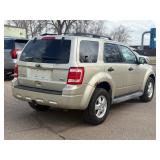 2010 FORD ESCAPE XLT *1 Owner* (NO RESERVE)