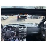 2010 FORD ESCAPE XLT *1 Owner* (NO RESERVE)