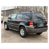 2006 FORD ESCAPE XLT *4x4 | No Accidents Reported* (NO RESERVE)
