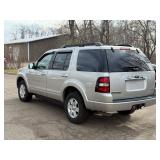 2008 FORD EXPLORER XLT *4x4 | 2 Owner | 110k Miles* (NO RESERVE)