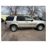 2008 FORD EXPLORER XLT *4x4 | 2 Owner | 110k Miles* (NO RESERVE)
