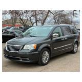 2011 CHRYSLER TOWN AND COUNTRY LIMITED (NO RESERVE)