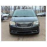 2011 CHRYSLER TOWN AND COUNTRY LIMITED (NO RESERVE)