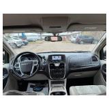 2011 CHRYSLER TOWN AND COUNTRY LIMITED (NO RESERVE)
