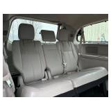 2011 CHRYSLER TOWN AND COUNTRY LIMITED (NO RESERVE)