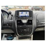 2011 CHRYSLER TOWN AND COUNTRY LIMITED (NO RESERVE)