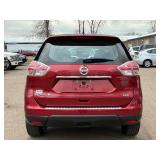 2016 NISSAN ROGUE S *All Wheel Drive | No Accidents Reported | 2 Owner* (NO RESERVE)