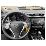 2016 NISSAN ROGUE S *All Wheel Drive | No Accidents Reported | 2 Owner* (NO RESERVE)