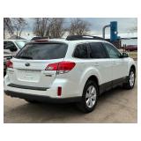 2012 SUBARU OUTBACK 2.5I LIMITED *No Accidents Reported | All Wheel Drive* (NO RESERVE)