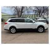 2012 SUBARU OUTBACK 2.5I LIMITED *No Accidents Reported | All Wheel Drive* (NO RESERVE)