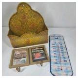 Vintage Kitchen Wall Decor Lot of 4 Tin Wall Pocket Hooks Thermometer Plaques