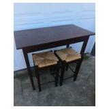 Wood Console Table with Woven Rush Seat Stools Nesting Side Table Set