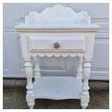 Vintage White Wood Nightstand End Table Scalloped Trim Drawer Shelf