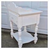 Vintage White Wood Nightstand End Table Scalloped Trim Drawer Shelf