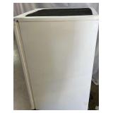 Sanyo Compact Mini Refrigerator White Single Door Fridge Adjustable Shelving