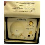 Medela Breast Milk Storage Bottles with Lids & Silicone Nipples Lot