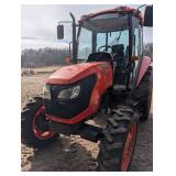 Kubota M7040 Hydraulic Shuttle Tractor - 3-Point Hitch & PTO