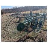 John Deere 702 Wheel Hay Rake - Green Farm Implement Made in Italy