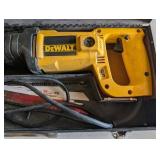 DeWALT DW304 Type 1 Reciprocating Saw - 120V AC, 6A, 0-2400/0-1800 SPM (With Case)