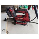 Milwaukee M18 Cordless Grease Gun with XC5.0 Battery