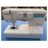 Janome my style 100