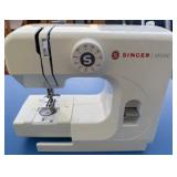 Singer sewing machine M1000