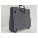 OLIVETTI Praxis 30 Typewriter w/Case