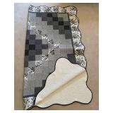 Full-size Gray-Scale Patchwork Quilt Throw - Floral Border, Scalloped Edge