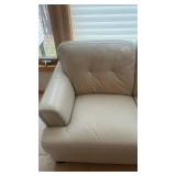Cream-colored Leather 3-Seater Sofa - Tufted Back Cushions