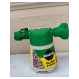 Miracle-Gro Garden Feeder with Assorted Garden Hand Tools in Bucket