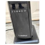 Lasko CT32955 Movable Air Heater Tower 1500W 120V