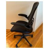 Ergonomic Black Mesh Office Chair - Adjustable Armrests, Tilt, Height