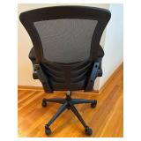 Ergonomic Black Mesh Office Chair - Adjustable Armrests, Tilt, Height