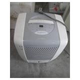 Frigidaire Humidifier FDM7081 - 115V, 70 Pints/Day