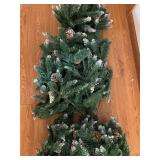 Snow-Dusted Pinecone Garland - Artificial Christmas Evergreen Decoration 6