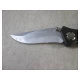 (CNTR) 2 Folding Knives...