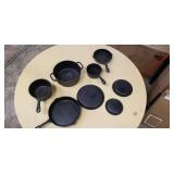 Cast iron cooking set