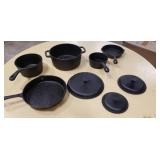 Cast iron cooking set