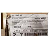 4 Plastic coated fluorescent black lamps