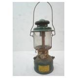 Vintage Coleman Lantern (part of the glass is broken)