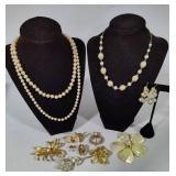 Pretty Pearl Assortment of Vintage Jewelry
