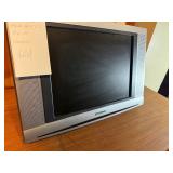 Sylvania LCD Color TV, specifically Model 6615LCT, manufactured in August 2006 works !