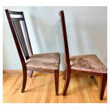 Extendable Dining Table with 4 Chairs