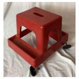 K & L Motorcycle Jack/Lift includes Rolling Mechanics Seat with Tool Holder