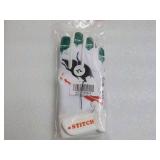 Youth Sports Gloves size Large...
