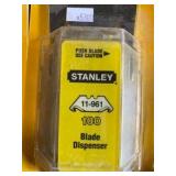 hook utility knife blades 2 packs of 100
