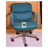 Mid Century Style Upholstered Swivel Office Chair with Metal Base