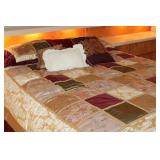 Queen Bedding Set